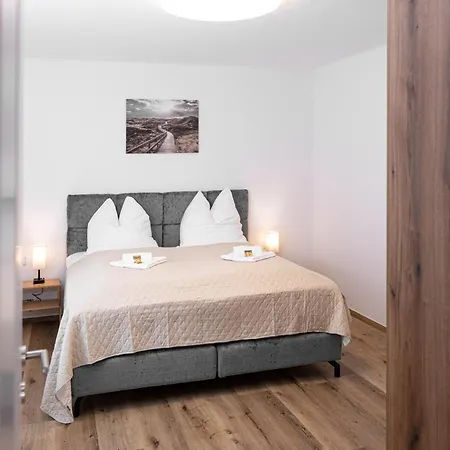 Luxury Sedda Bed, Nespresso, Netflix Apartment Linz