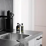 Luxury Sedda Bed, Nespresso, Netflix